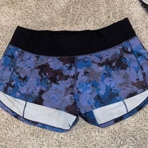 Lululemon Running Shorts - amazing condition - size 6!